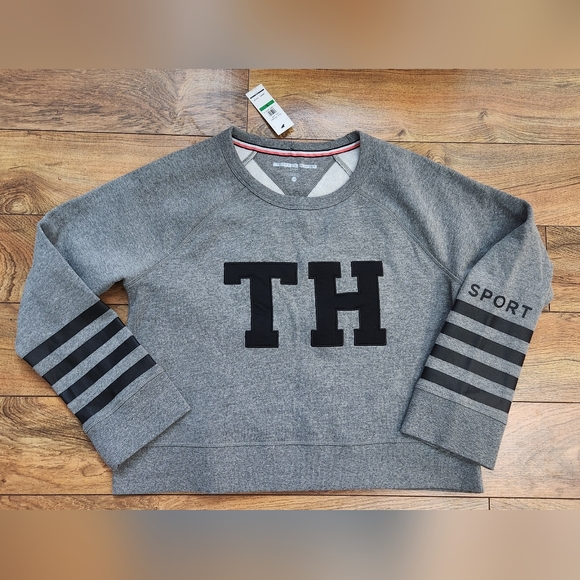 Tommy Hilfiger Tops - Tommy Hilfiger Gray Crewneck Sweatshirt , Size L